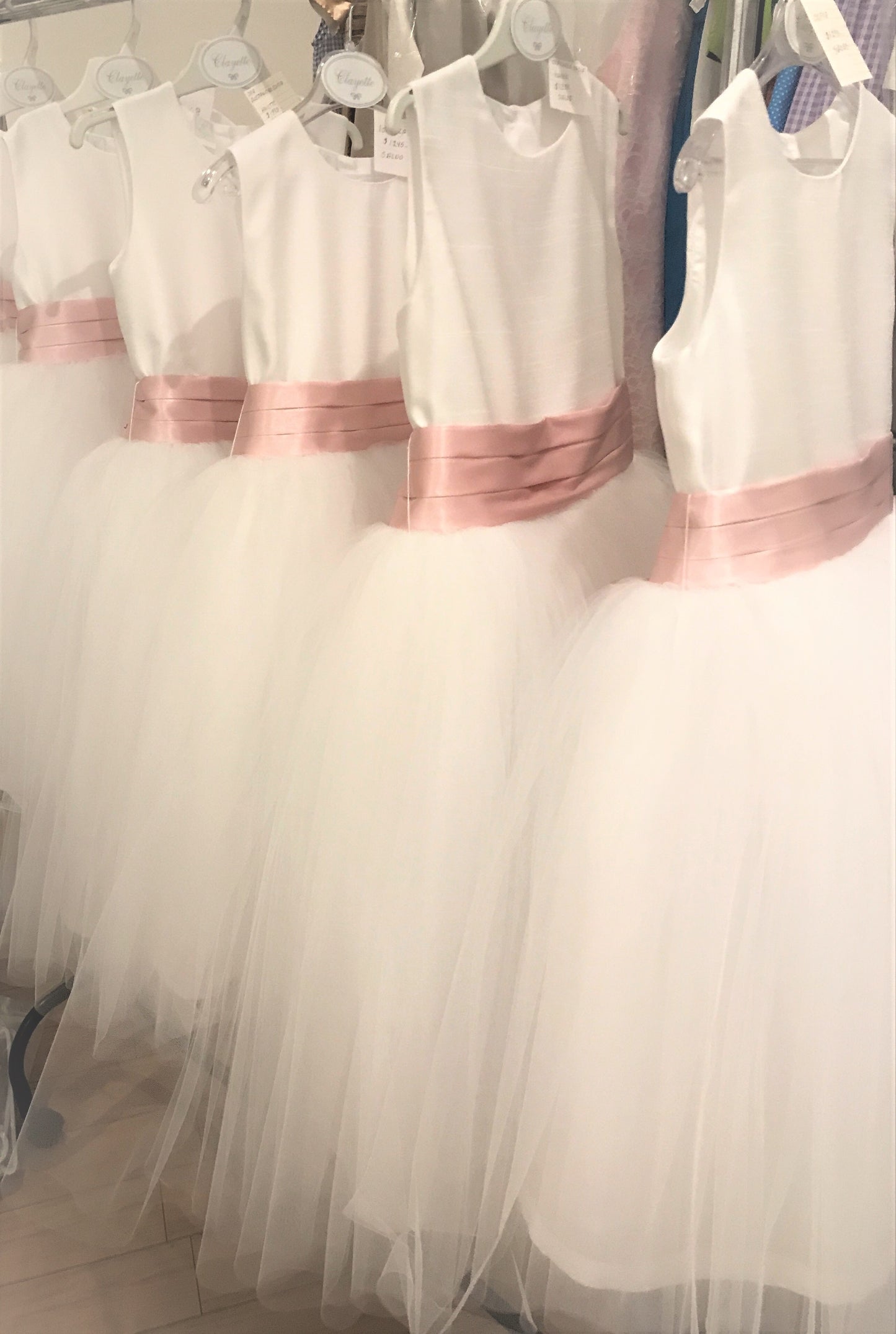 Vestidos de Ceremonia y pajes